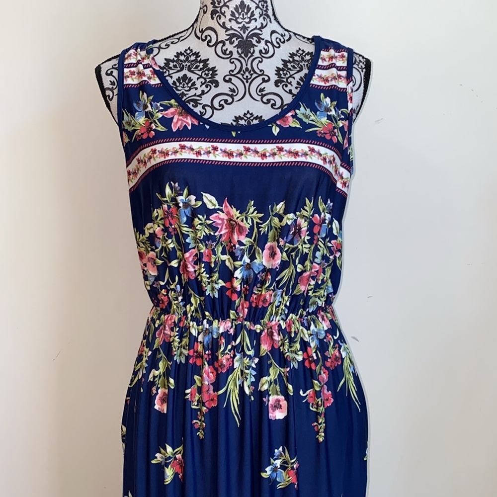 White Birch Sleeveless Floral Print Maxi Dress Size Medium - Picture 3 of 14